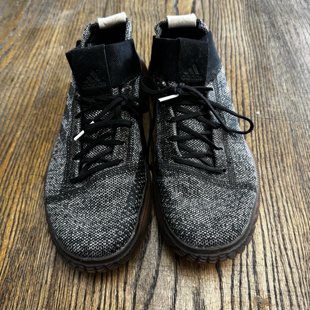 Adidas Women’s Black and Gray Sneakers